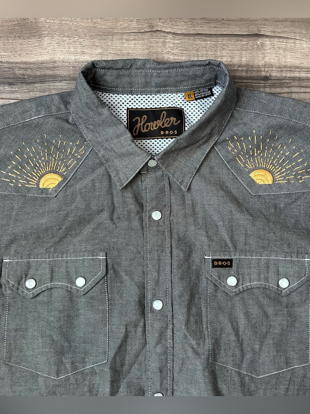 Howler Brothers Crosscut Deluxe Pearl Snap Shirt Sun Motifs Mens XL Gray Western